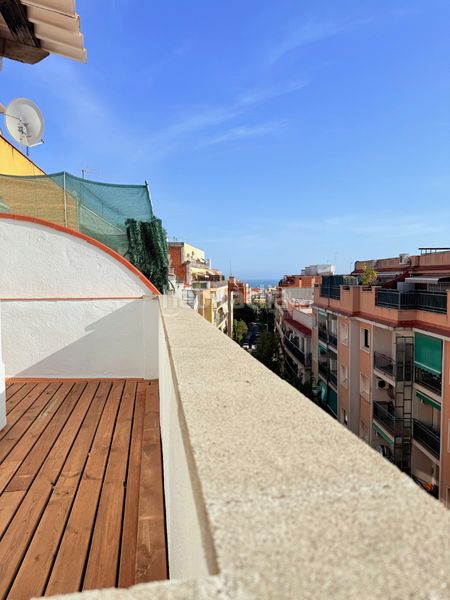 Foto 0af6095b-b92c-4f98-8d6a-5d91ee74601d. Pis a Bufalà Badalona