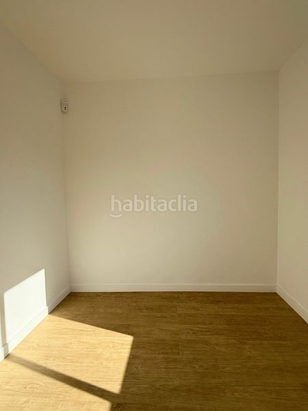 Foto 328e1e26-0150-4aee-9e66-f23881addebd. Àtic a Bufalà Badalona