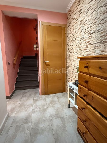 Foto 102d5f32-3c5e-43df-9e99-be1887ed7835. Casa amb xemeneia calefacció aparcament piscina a Vilanova del Vallès