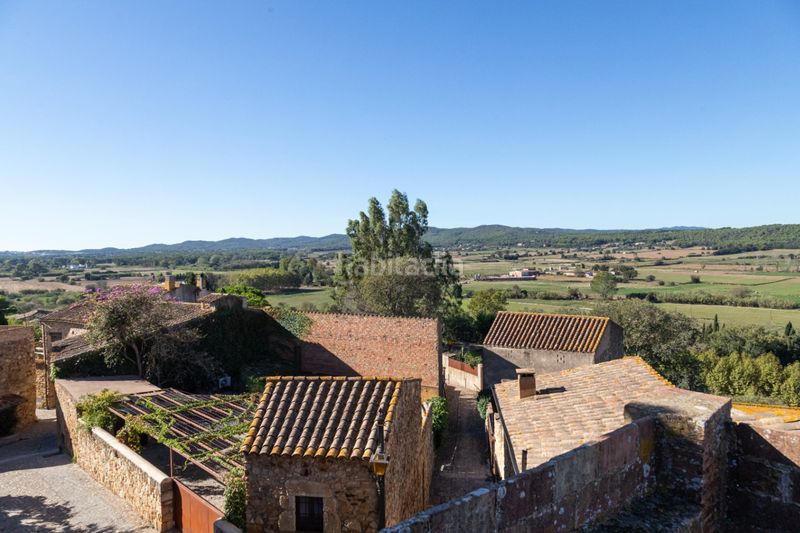 Foto dd6aa9f6-6d62-4277-b4f4-24a02a43cc65. Masia a Pals