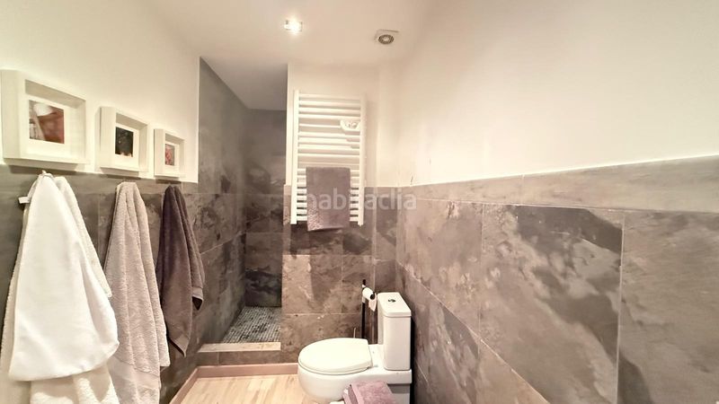 Foto 4a8e292b-ae6b-4cb2-99af-4085b1973d31. Apartament amb calefacció aparcament piscina a Pals