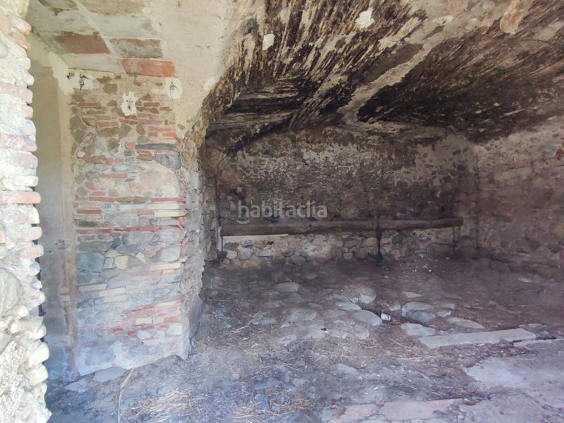 Foto a00c9e0b-2942-4f61-994f-ff8ab3e565ff. Masia a Corçà