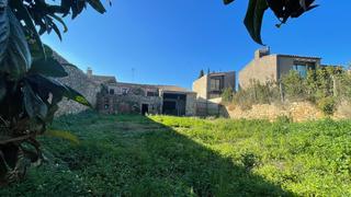 Country house in Saus, Camallera i Llampaies