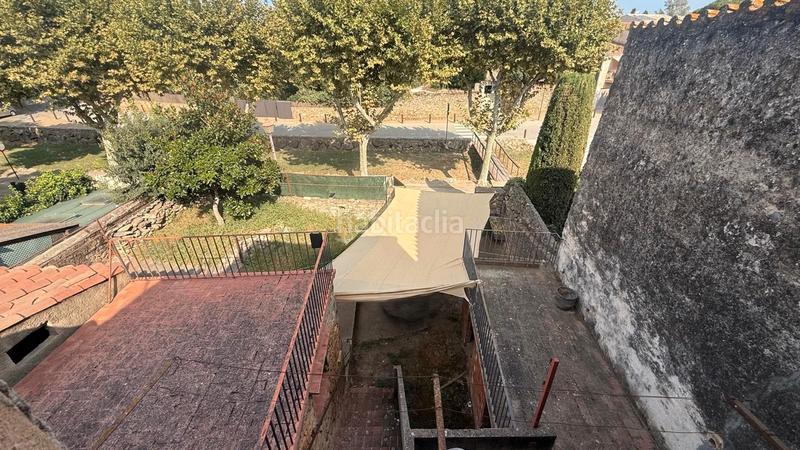 Foto b71f8137-ee94-417e-b33a-95348e0f9d8a. Masia amb aparcament a Forallac