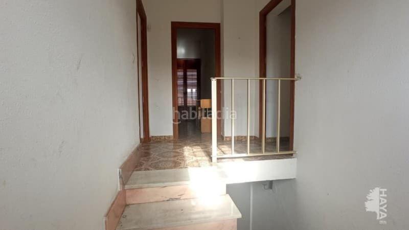 Foto 20bd7804-8e2e-4b93-9f7d-c9f5aa6dd12e. Casa adosada en calle diego de almagro 0 en Robledo (El)