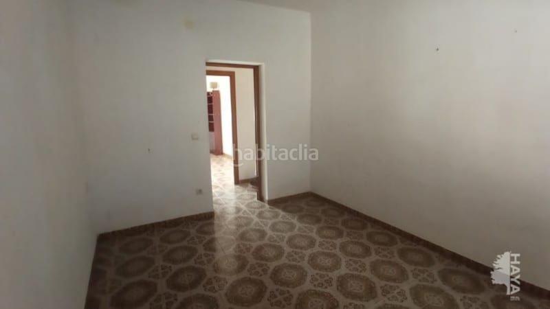 Foto ae502db6-fccf-4759-9b70-5c84caa49f57. Casa adosada en calle diego de almagro 0 en Robledo (El)