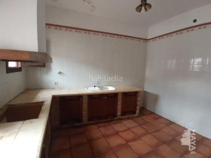 Foto b1ad2e9c-5444-4238-8076-a39b7630c444. Casa adosada en calle diego de almagro 0 en Robledo (El)
