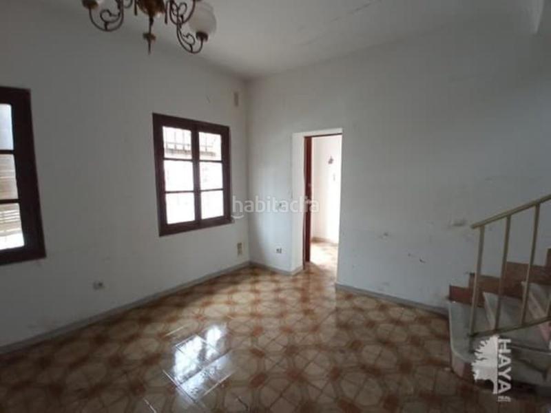 Foto eec1a22b-1da0-49dc-b3cf-8d89716855db. Casa adosada en calle diego de almagro 0 en Robledo (El)