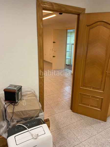 Foto 99271fdd-8ad3-4452-ad7f-25e1927fd448. Local commercial dans calle del jacinto 1 dans El Perchel Ciudad Real