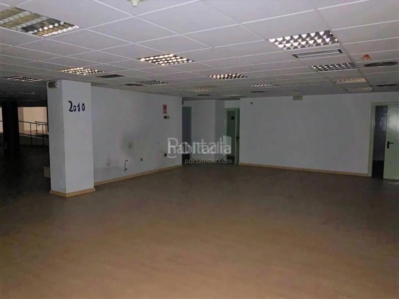 Foto f434a717-cb0b-4a16-a7ca-e528021dd6b2. Business premise in calle pozo dulce 0 in Centro - Plaza Mayor Ciudad Real