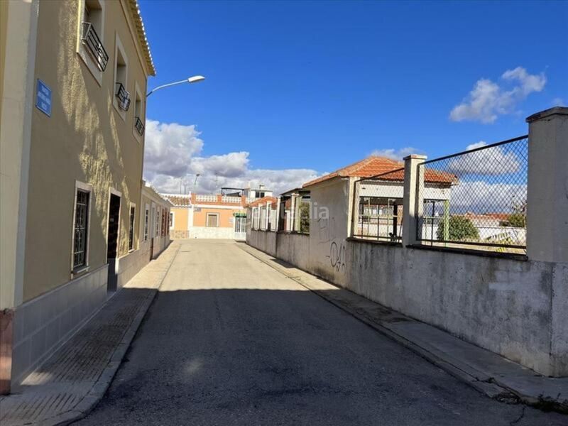 Foto 4cf66a8b-2e75-4269-86de-6d95366302b7. Terreno residenziale in calle castellanos 0 in Valdepeñas