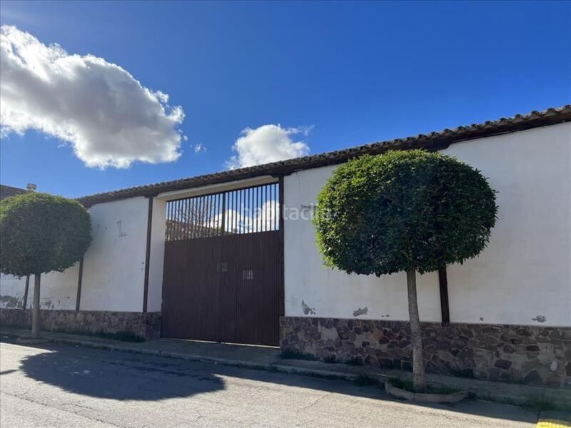 Foto d64f1ce4-aa9a-412b-a56d-5acef377b095. Terreno residenziale in calle castellanos 0 in Valdepeñas