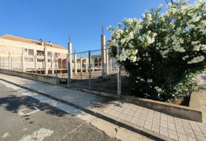 Foto 0b4c42ea-b629-4030-ad01-b990d1a2908a. Edificio in pinos 0 in Poblete