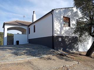 Masia a Camino camino del valle. Se vende finca en fuencaliente, piedrabuena.
