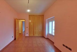 Semi detached house in Calle calle nueva