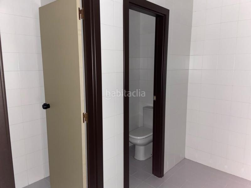 Foto d7fbc80b-d873-4bdf-a86d-ff56fa3b7b3f. Alquiler local comercial en calle calle de la pedrera baja 24 en Ciudad Real