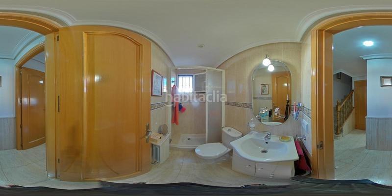 Foto 0ed4a646-e575-46f7-8070-080b73554a4e. Casa adossada amb calefacció aparcament piscina a Ciudad Real