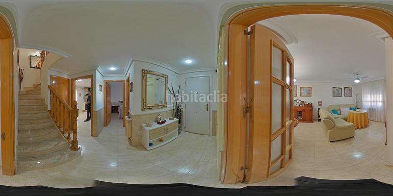 Foto 224bdac8-d1db-4cbc-a1d2-aeadd49a7706. Casa adossada amb calefacció aparcament piscina a Ciudad Real