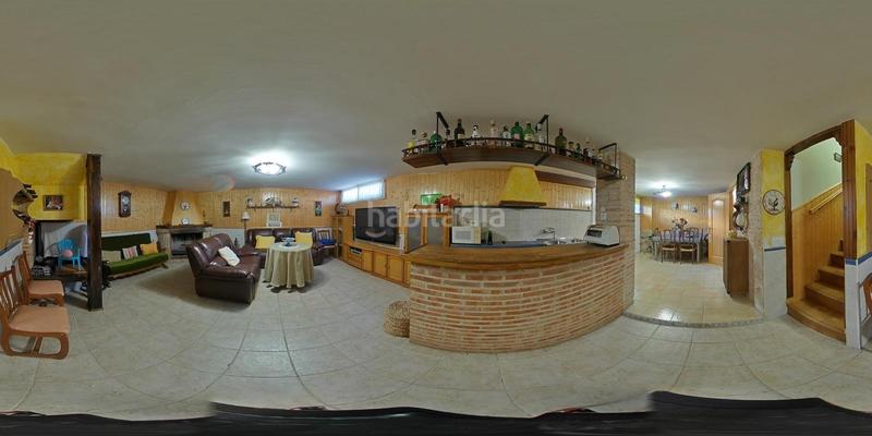 Foto 7cae8edf-a71f-4d5a-bbad-40df1be0b9d0. Casa adossada amb calefacció aparcament piscina a Ciudad Real