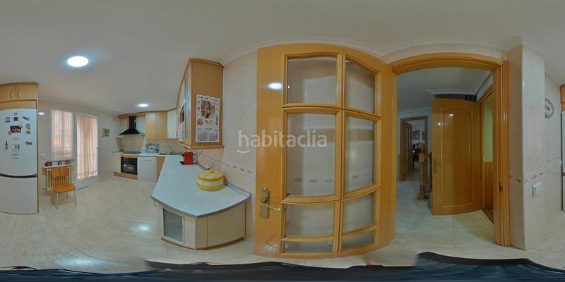 Foto 9f2fb757-73f0-4510-bd42-08038d3d0edd. Casa adossada amb calefacció aparcament piscina a Ciudad Real