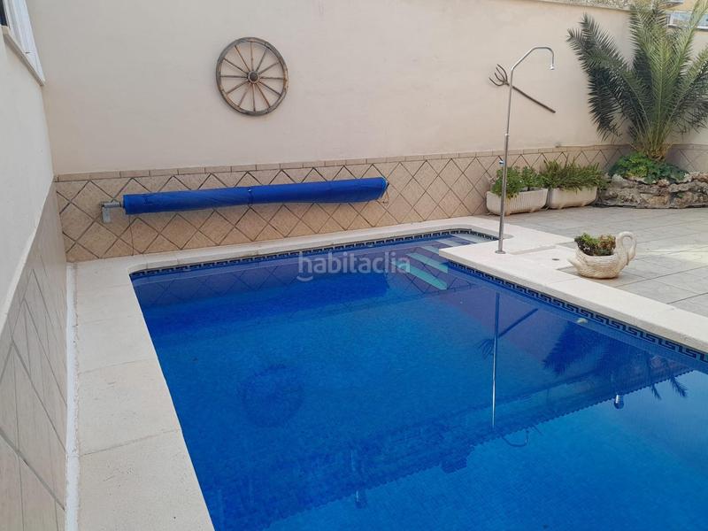 Foto a9227ecf-d796-46fc-8163-bde8a1a2ec0e. Casa adossada amb calefacció aparcament piscina a Ciudad Real