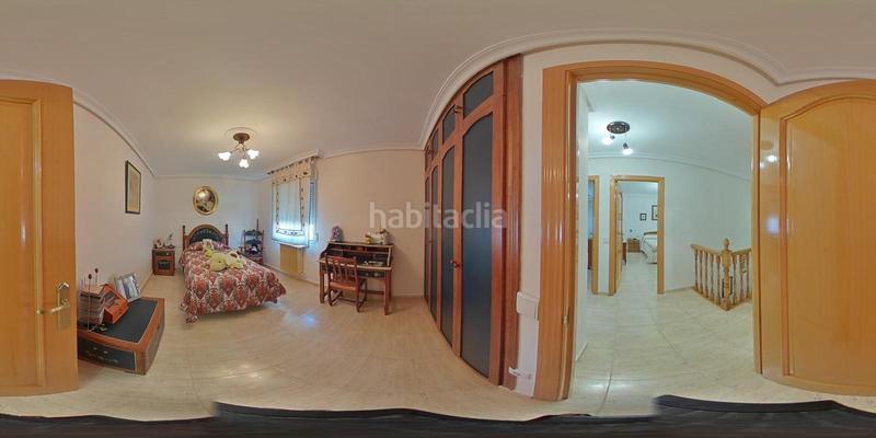 Foto c1afd05c-399f-4faf-9c37-c4b882318233. Casa adossada amb calefacció aparcament piscina a Ciudad Real