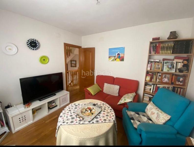 Foto 531745bd-50b1-4757-b95d-56fac1b55f39. Casa con riscaldamento parcheggio in Los Rosales Ciudad Real