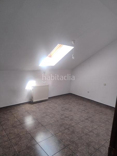 Foto 4c8f8d5b-c587-4776-ba50-1b3d967c6ce2. Reihenhaus mit heizung parking in Los Rosales Ciudad Real