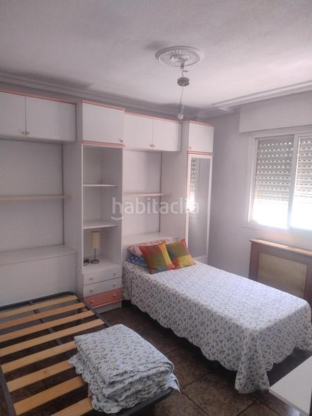 Foto a8dfdee5-4dc6-46df-8217-d5cf18dd0b72. Reihenhaus mit heizung parking in Los Rosales Ciudad Real