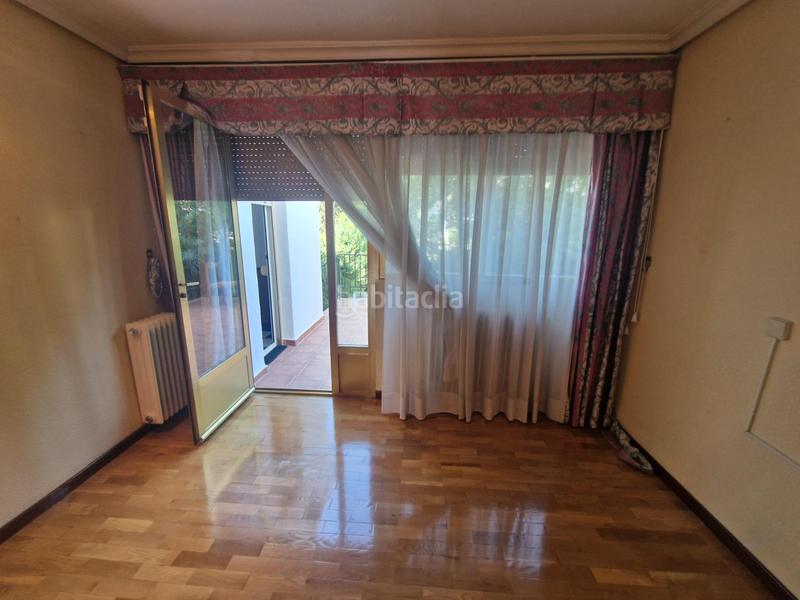 Foto 97f76d7f-c959-4b75-b771-5da1447c2bd2. Reihenhaus mit parking in Santa María - Pío XII Ciudad Real