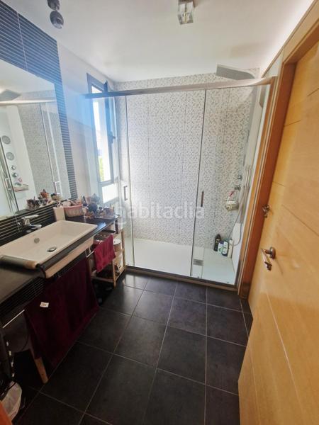 Foto 4f3c99af-1782-43fd-a4c0-abe2dbc3e369. Casa adossada amb calefacció aparcament a Nuevo Hospital Ciudad Real
