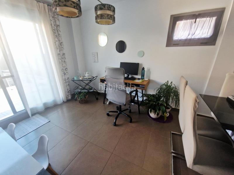 Foto 885439f2-9464-4ca8-b928-03a426ef9bd2. Casa adossada amb calefacció aparcament a Nuevo Hospital Ciudad Real