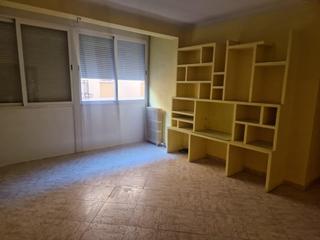Appartement  Calle antonio blazquez. Se vende piso centrico con baño reformado!