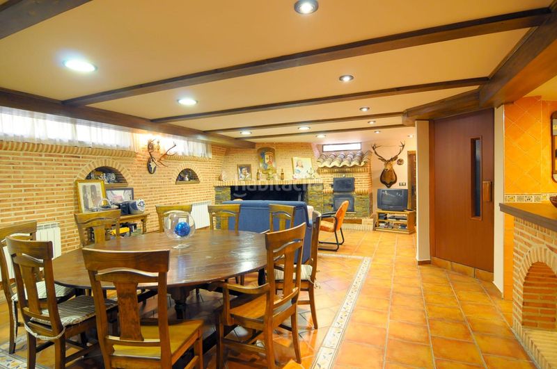 Foto 0cd22f35-e8a0-41ef-a4d3-8e5d0919a4b3. Chalet mit parking pool in Valdepeñas