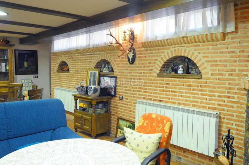 Foto c57b38d1-34a5-473e-a31b-924f6d842028. Chalet mit parking pool in Valdepeñas
