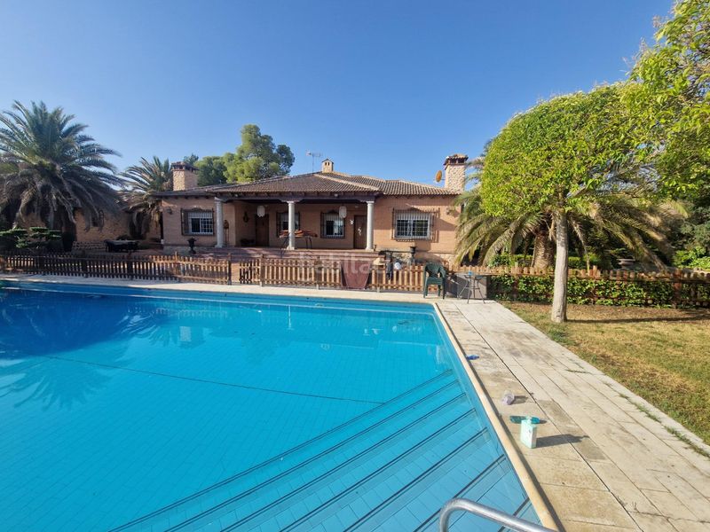 Foto e92c660e-3922-4017-8af6-61e0e7fce0aa. Chalet con riscaldamento parcheggio piscina in Almodóvar del Campo