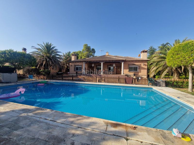 Foto f5071537-62f8-4203-86cb-77d5538ad040. Chalet con riscaldamento parcheggio piscina in Almodóvar del Campo