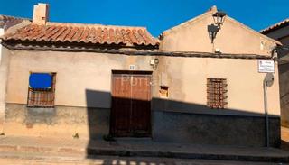 Casa adossada a Calle agustin ordoñez 0