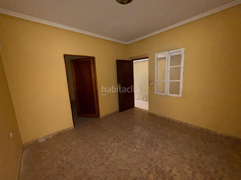 Foto 1515e1ee-b37f-4fbc-8a30-a0b5da74d4df. Casa adossada a Tomelloso