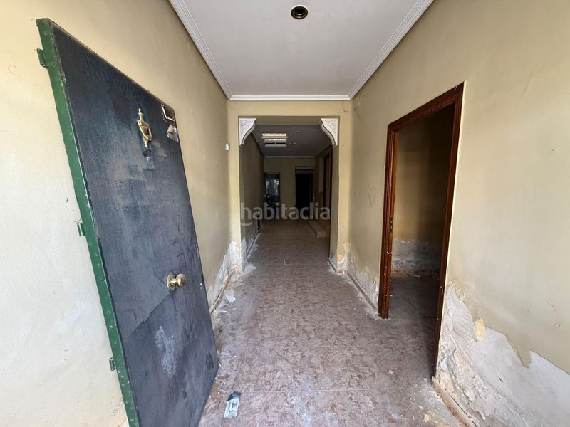 Foto e9c67fbf-b28a-45fb-9f54-9e126da2f93f. Casa adossada a Tomelloso