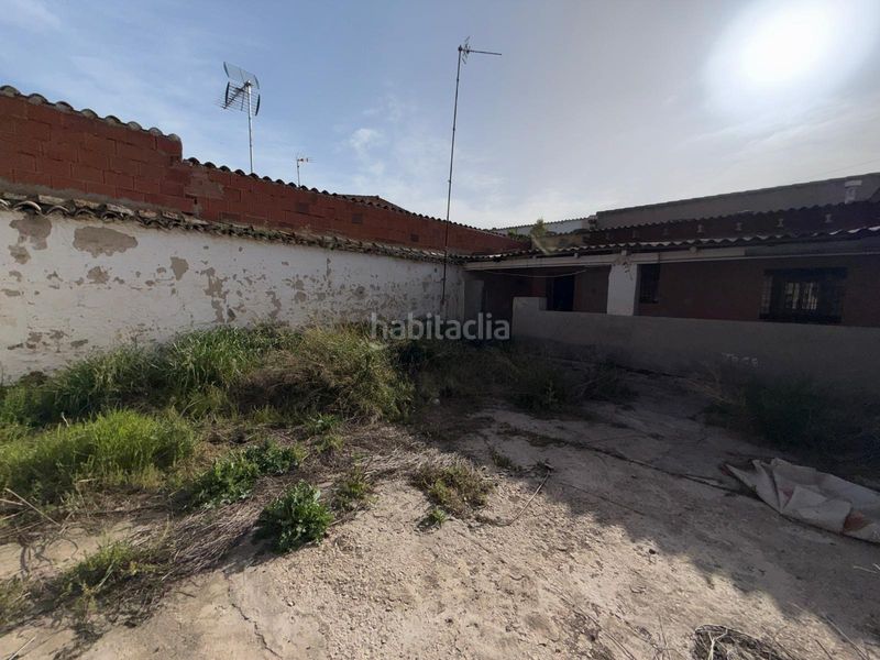 Foto 48aaa8f1-df32-4ed8-a3f0-c7fc4e8ba2c9. Casa adossada amb aparcament a Argamasilla de Alba