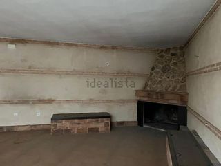 Semi detached house en Calle calle merlas 16. Se vende casa en almagro!