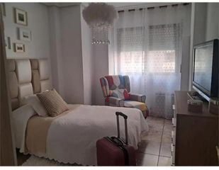 Appartement à Calle sancho panza 4. Piso en venta zona torreon y universidad! cochera en el bloque i