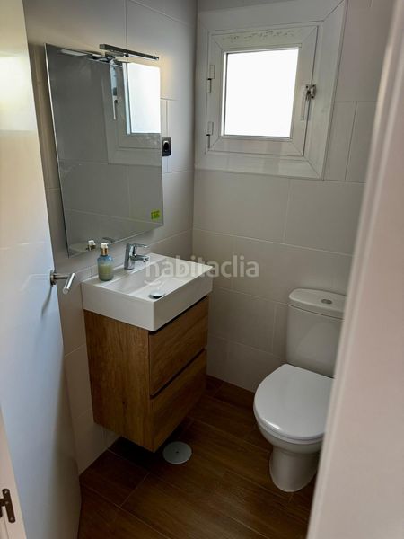 Foto 186fcbc9-279d-4ff1-b20d-ba63ce872ef7. Casa adossada amb aparcament a El Poblado - Abulagar Puertollano