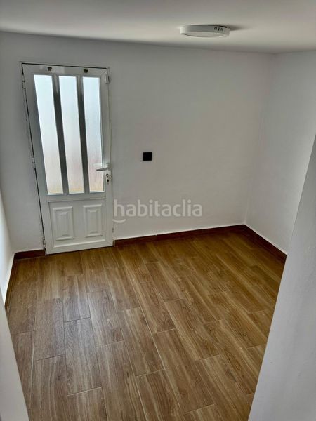 Foto 95b08274-30a9-4fa8-9e3e-591bec6b6827. Casa adossada amb aparcament a El Poblado - Abulagar Puertollano