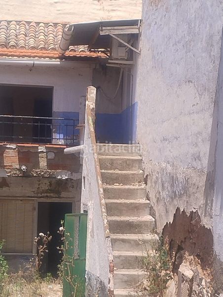 Foto b6f9e673-f422-4b13-ae58-721f17e33981. Casa a calle calle calixto hornedo a Daimiel