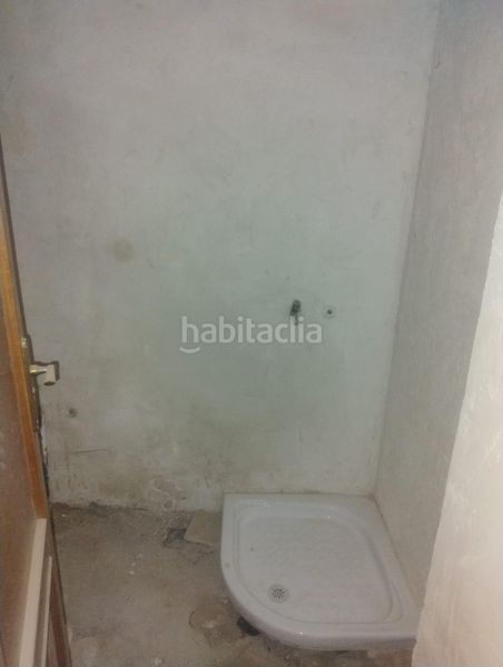 Foto a373ce96-b470-49e5-b0fd-e74e35d566b1. Planta baixa a calle san roque a Daimiel