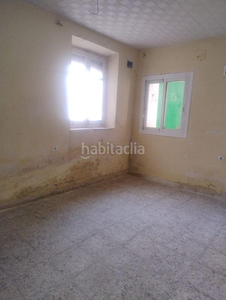 Foto d03a4eba-f4e3-4cec-9fac-62b84d3bb45f. Planta baixa a calle san roque a Daimiel