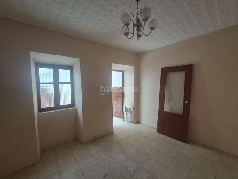Foto 492fc567-4c60-4357-9548-7f4381d11c6d. Casa amb aparcament a Herencia