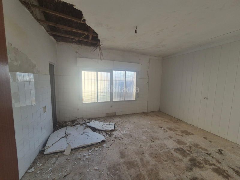Foto a82580d6-2351-4b71-9dc8-c39e41c545e7. Casa amb aparcament a Herencia